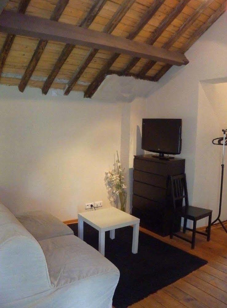 Domaine Du Moulin De Champie - Versailles - Gites & Suites Feucherolles Buitenkant foto