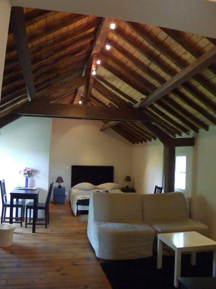 Domaine Du Moulin De Champie - Versailles - Gites & Suites Feucherolles Buitenkant foto