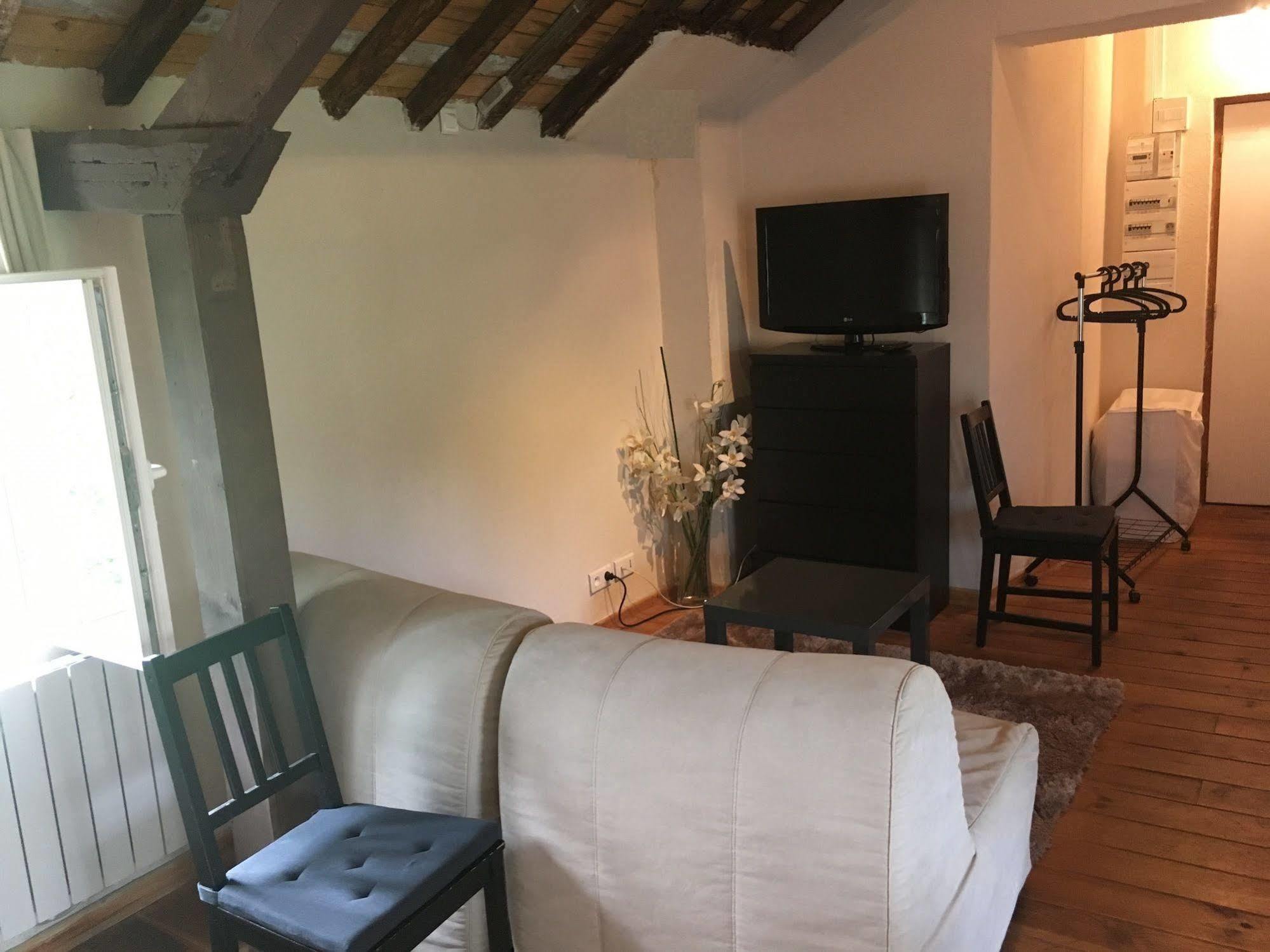 Domaine Du Moulin De Champie - Versailles - Gites & Suites Feucherolles Buitenkant foto