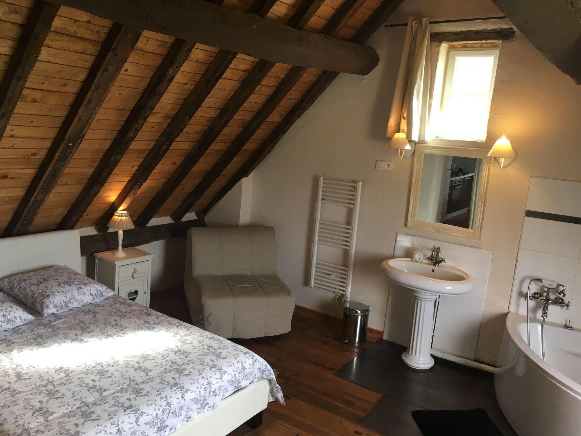 Domaine Du Moulin De Champie - Versailles - Gites & Suites Feucherolles Buitenkant foto