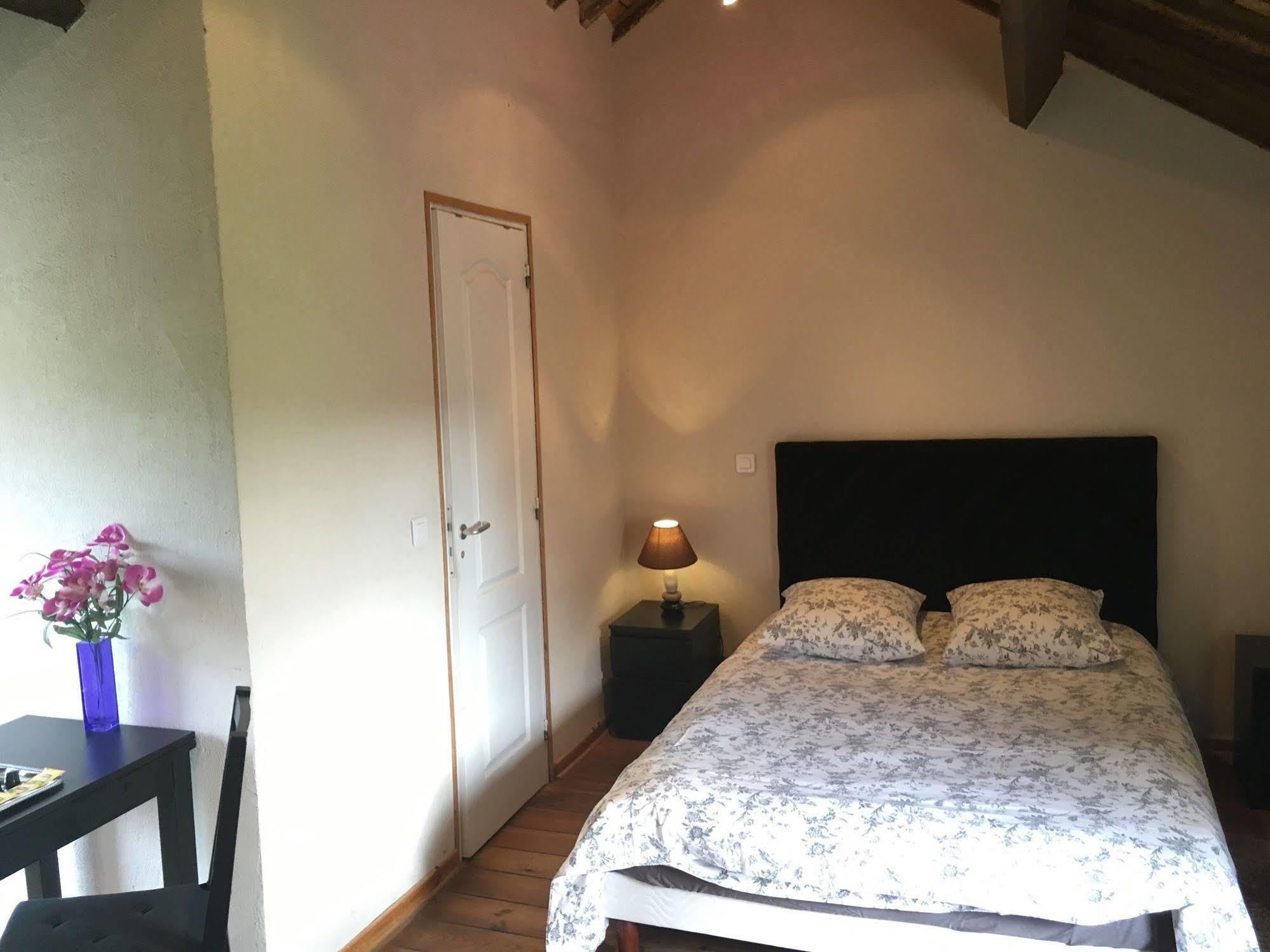 Domaine Du Moulin De Champie - Versailles - Gites & Suites Feucherolles Buitenkant foto