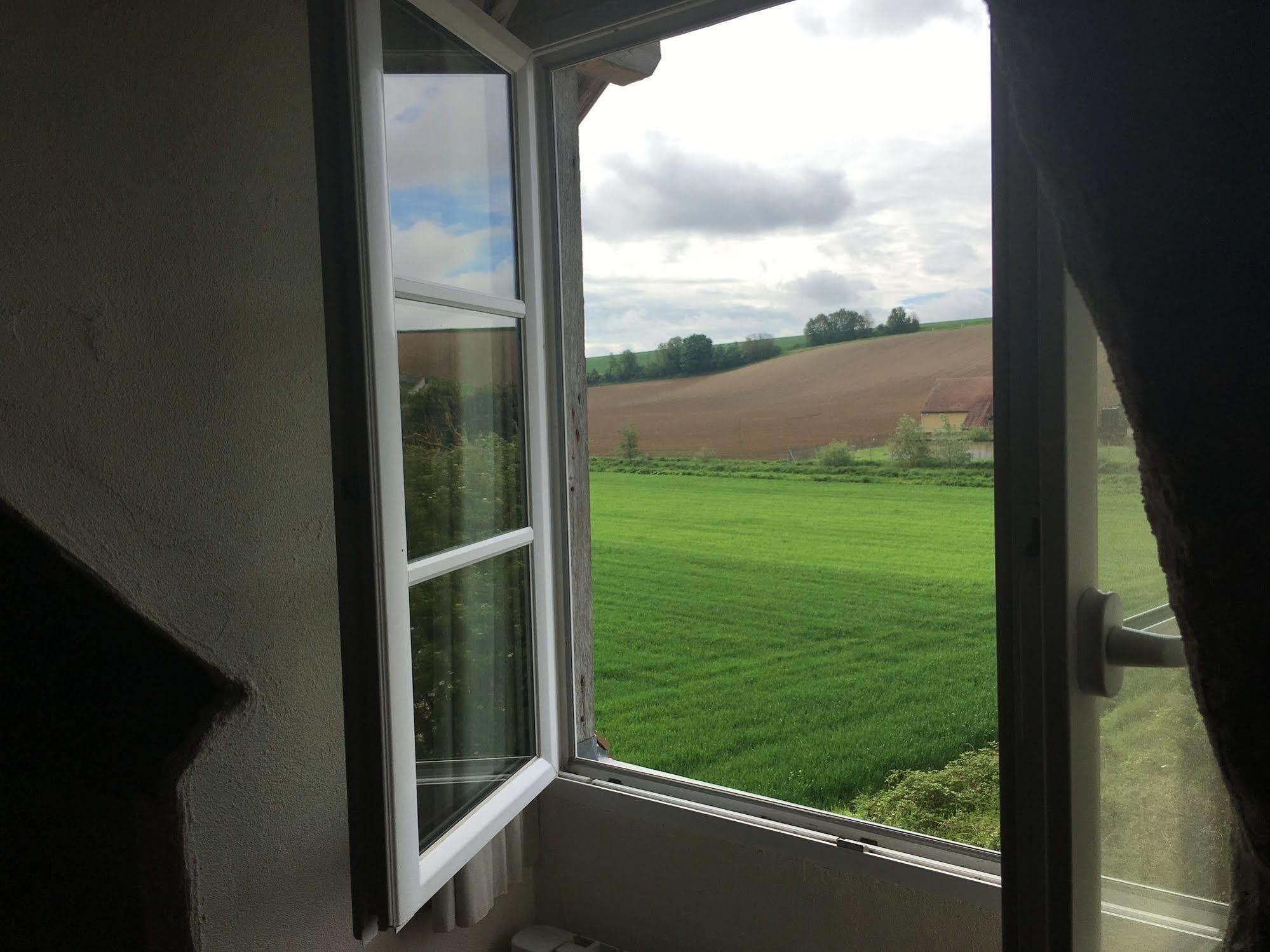 Domaine Du Moulin De Champie - Versailles - Gites & Suites Feucherolles Buitenkant foto